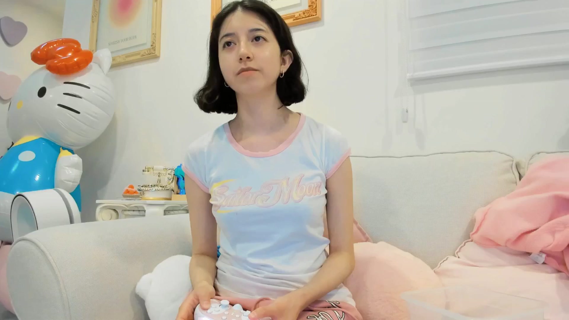 Gallery image thumbnail from Cherrycute666's myfreecams stream on, 05/16/2025, 05:11 image 14 of 20