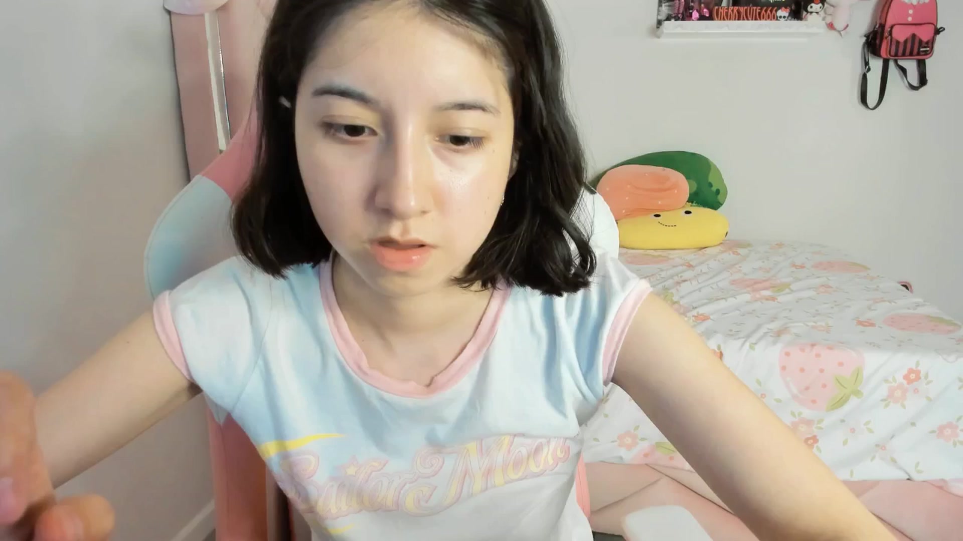 Gallery image thumbnail from Cherrycute666's myfreecams stream on, 05/16/2025, 06:13 image 19 of 20