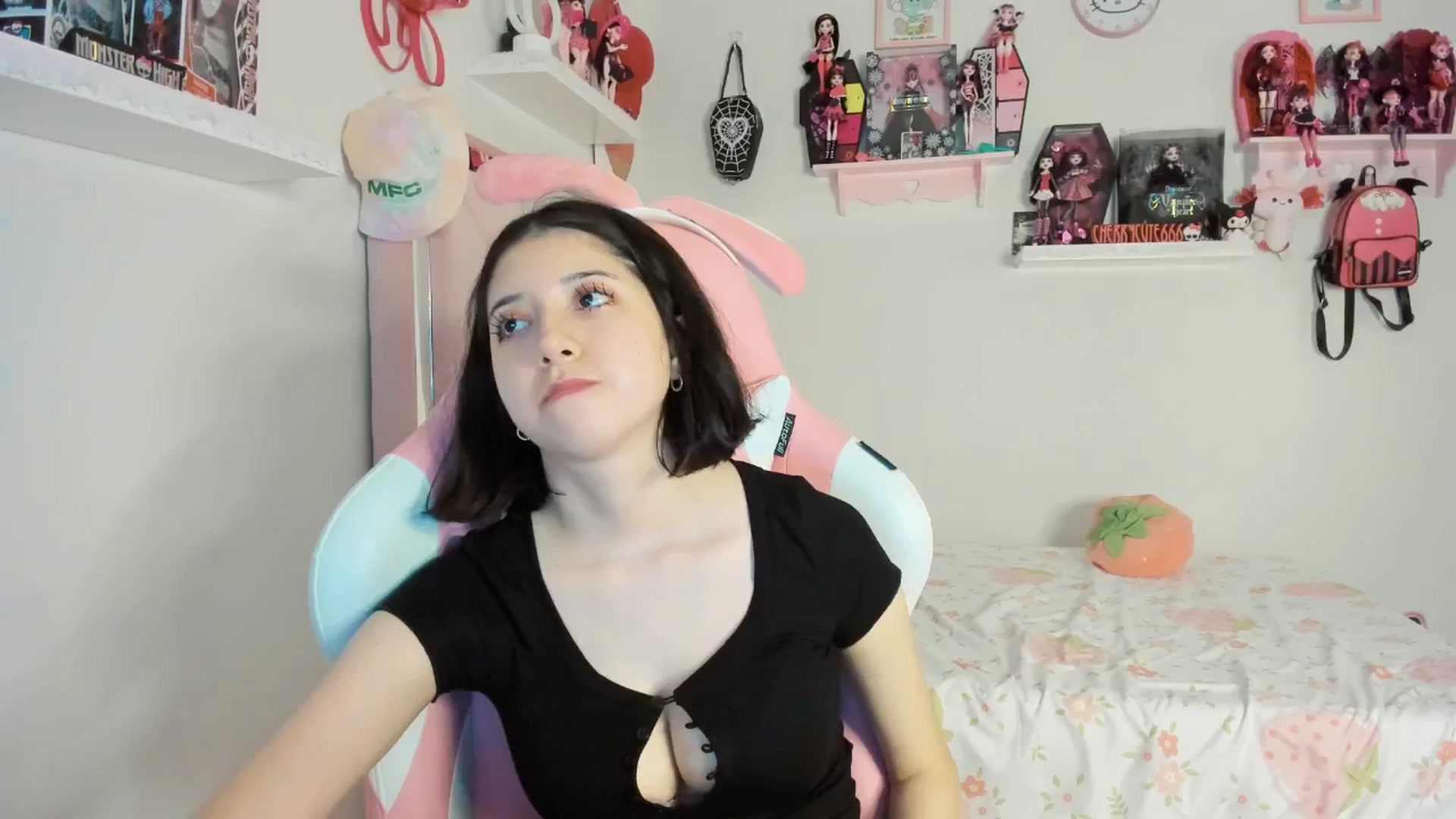 Gallery image thumbnail from Cherrycute666's myfreecams stream on, 05/17/2025, 03:24 image 20 of 20