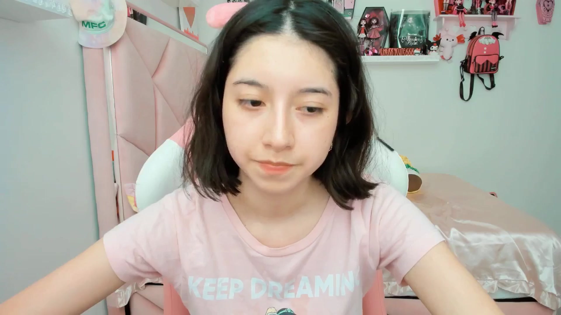 Gallery image thumbnail from Cherrycute666's myfreecams stream on, 05/29/2025, 20:52 image 12 of 20
