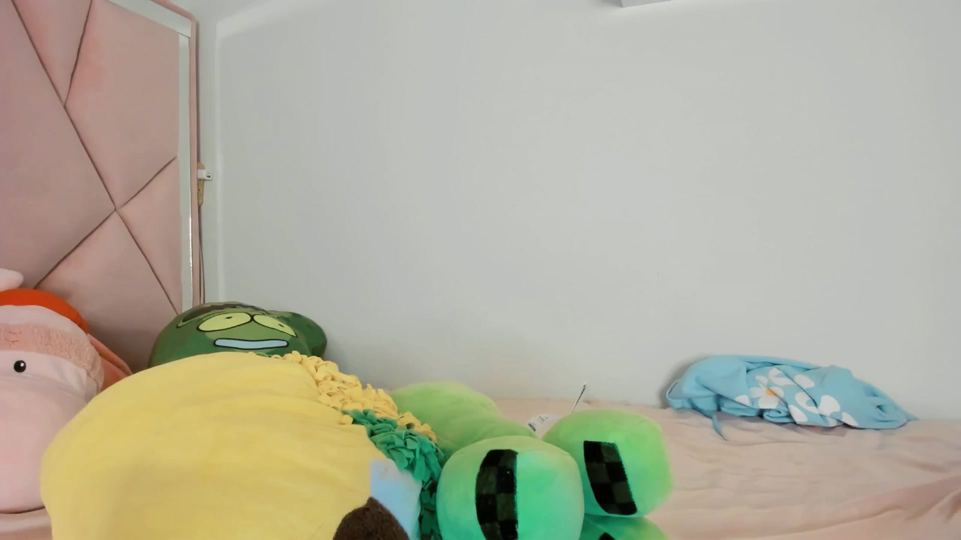 Gallery image thumbnail from Cherrycute666's myfreecams stream on, 05/30/2025, 05:31 image 20 of 20