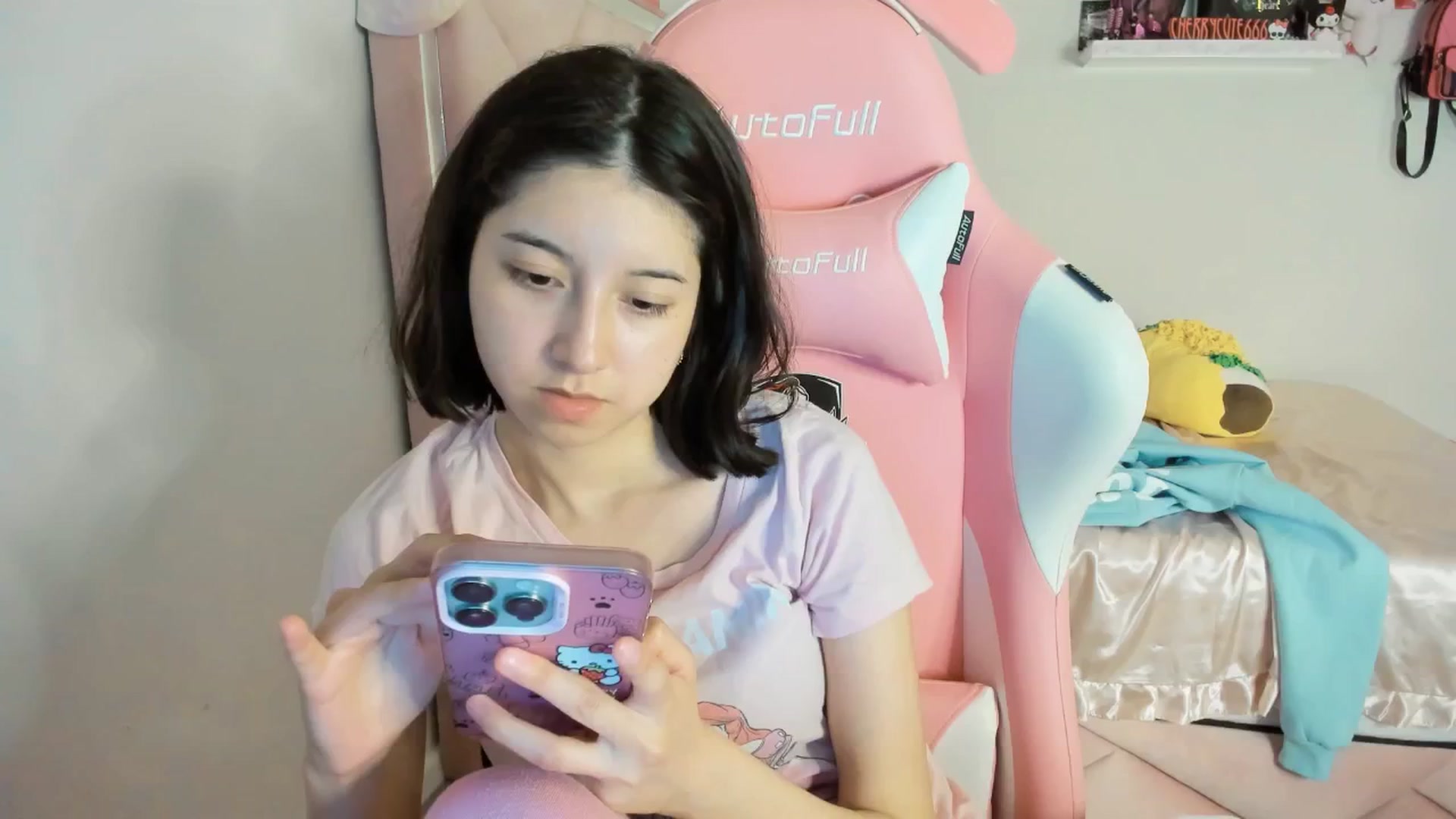 Gallery image thumbnail from Cherrycute666's myfreecams stream on, 05/30/2025, 05:31 image 2 of 20