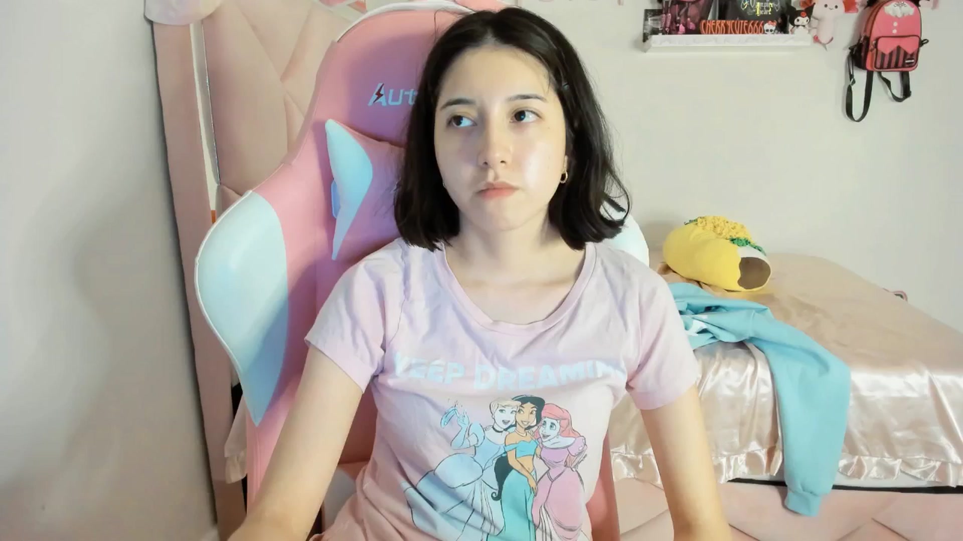 Gallery image thumbnail from Cherrycute666's myfreecams stream on, 05/30/2025, 05:31 image 4 of 20