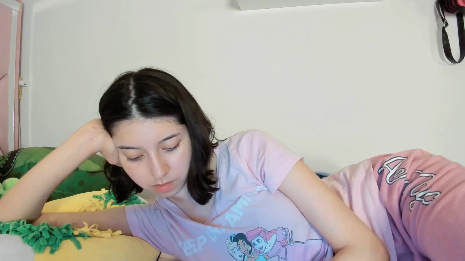 Gallery image thumbnail from Cherrycute666's myfreecams stream on, 05/30/2025, 05:31 image 12 of 20