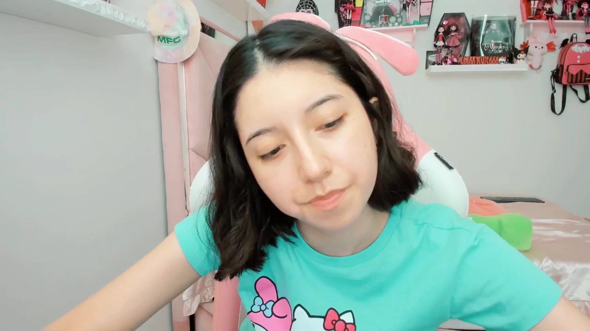Gallery image thumbnail from Cherrycute666's myfreecams stream on, 05/30/2025, 22:18 image 19 of 20