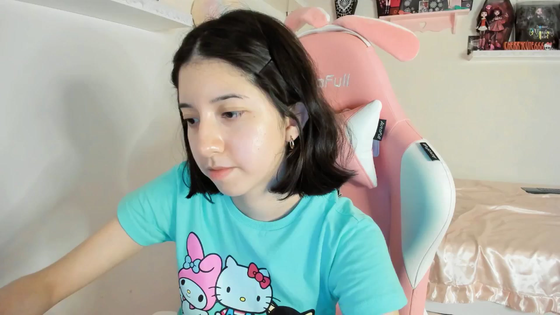 Gallery image thumbnail from Cherrycute666's myfreecams stream on, 05/31/2025, 05:49 image 3 of 20