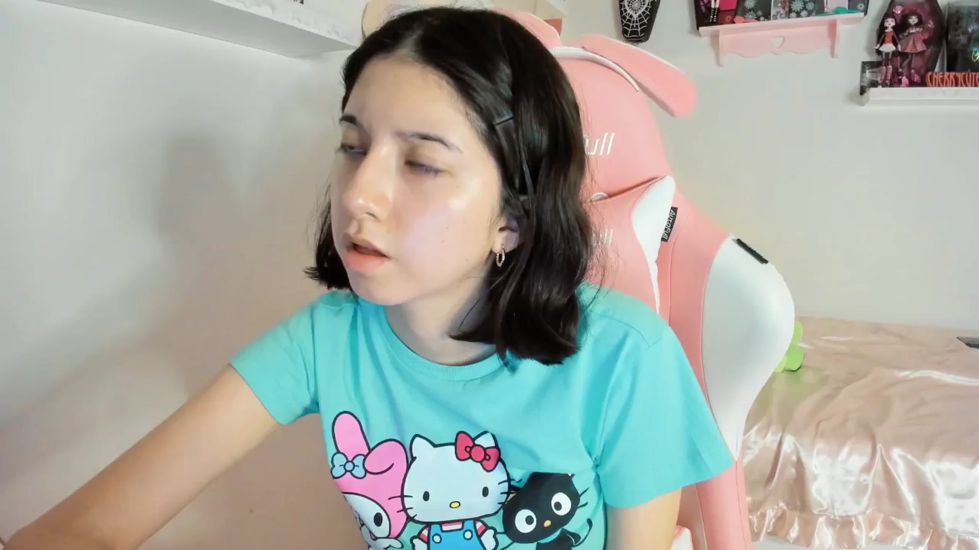 Gallery image thumbnail from Cherrycute666's myfreecams stream on, 05/31/2025, 05:49 image 15 of 20