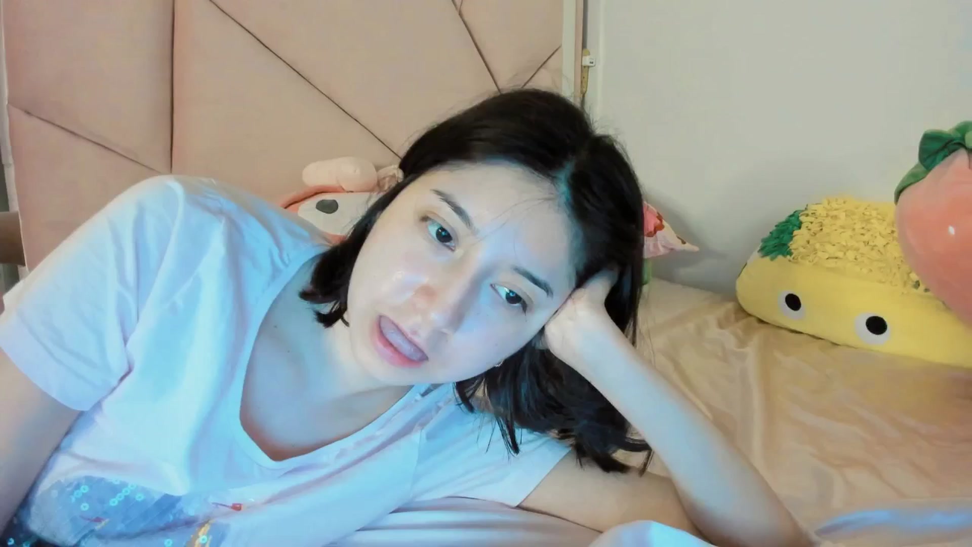 Gallery image thumbnail from Cherrycute666's myfreecams stream on, 06/01/2025, 08:21 image 1 of 20