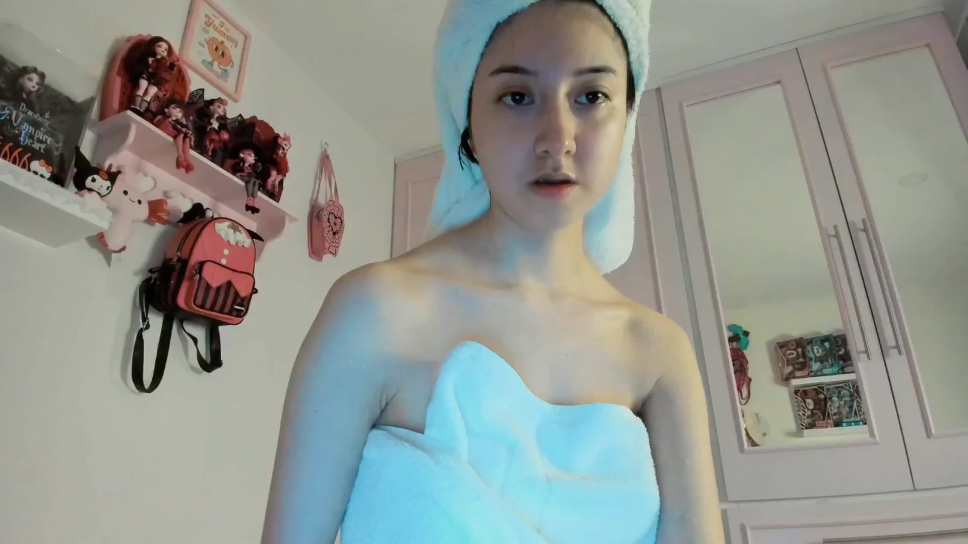 Gallery image thumbnail from Cherrycute666's myfreecams stream on, 06/01/2025, 08:21 image 4 of 20