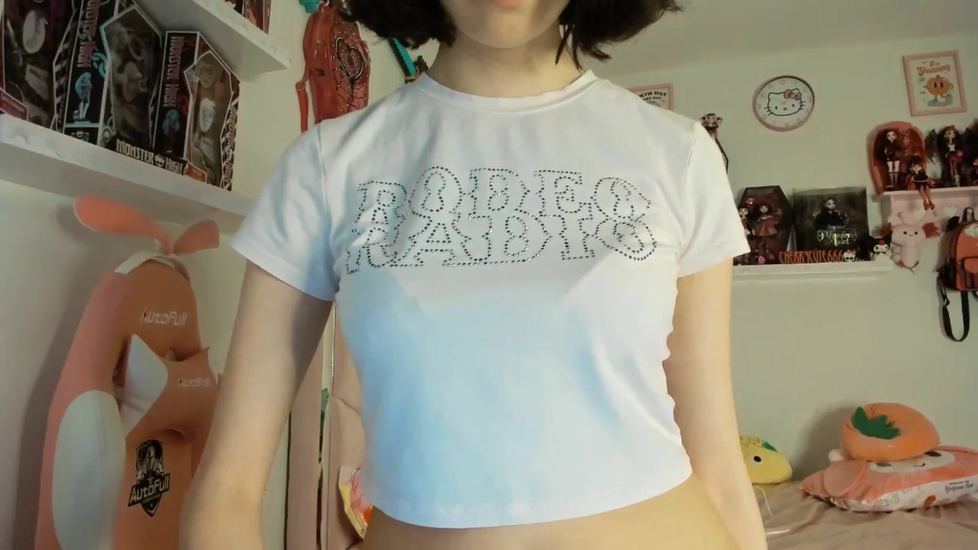 Gallery image thumbnail from Cherrycute666's myfreecams stream on, 06/04/2025, 05:53 image 12 of 20