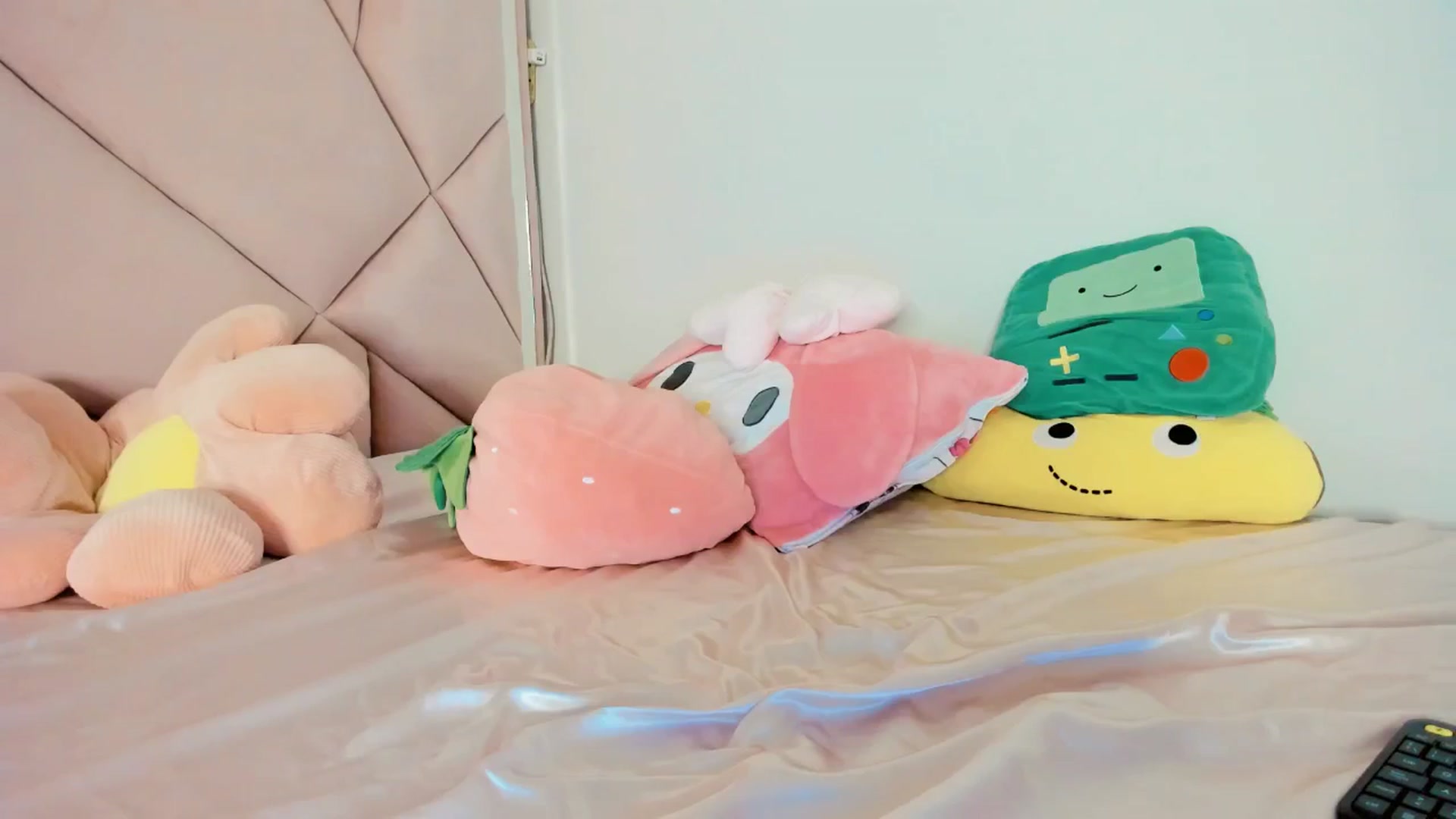 Gallery image thumbnail from Cherrycute666's myfreecams stream on, 06/04/2025, 05:53 image 3 of 20
