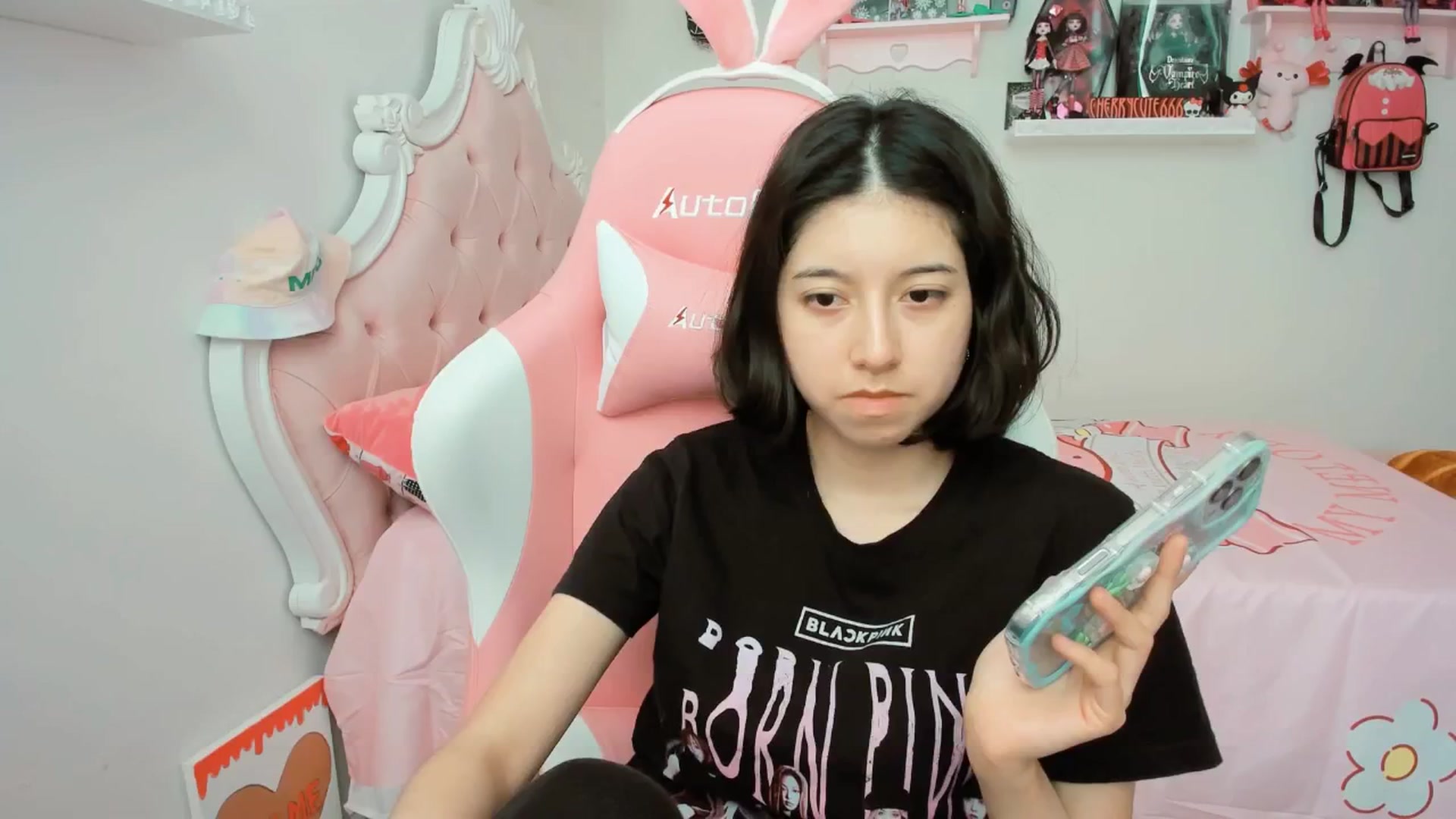 Gallery image thumbnail from Cherrycute666's myfreecams stream on, 06/05/2025, 18:23 image 7 of 20