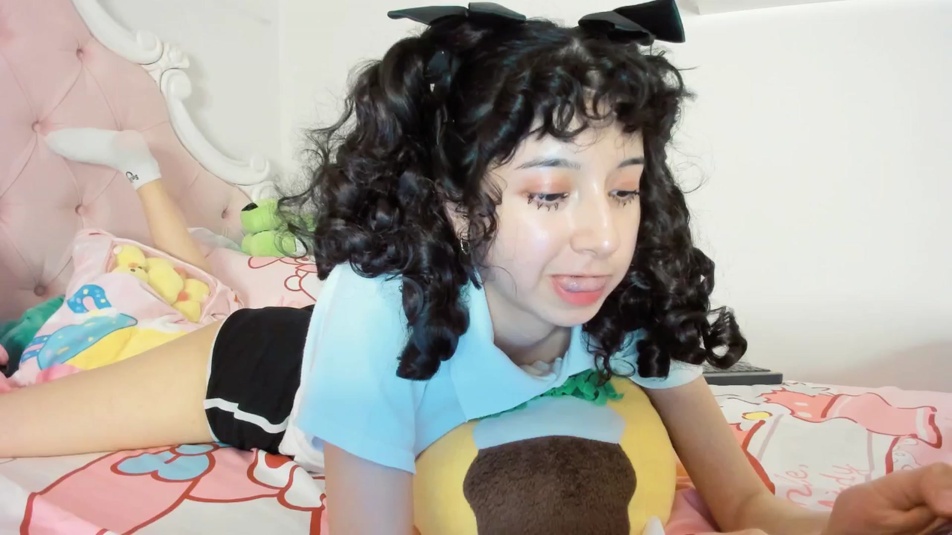 Gallery image thumbnail from Cherrycute666's myfreecams stream on, 06/07/2025, 01:44 image 16 of 20