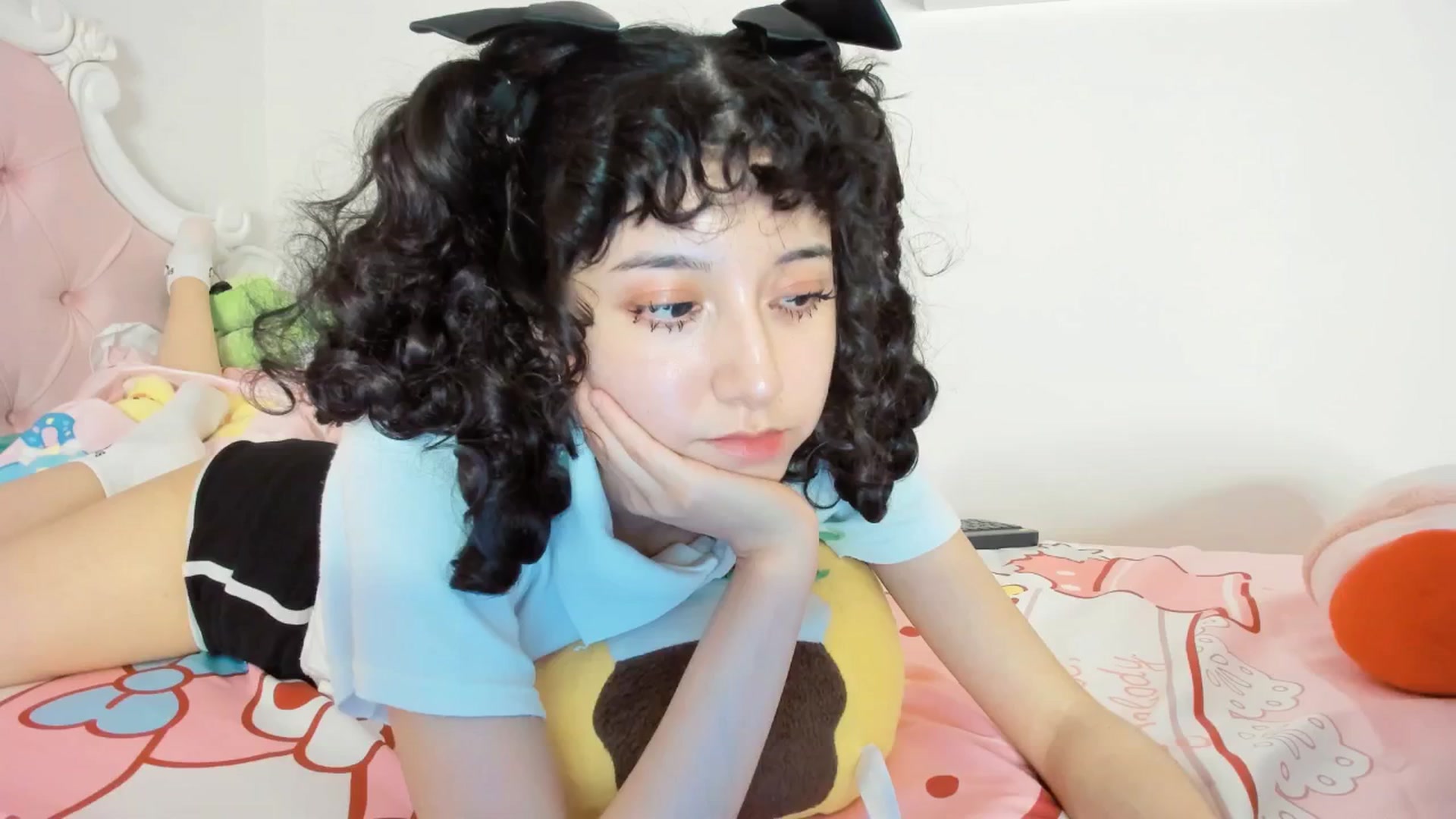 Gallery image thumbnail from Cherrycute666's myfreecams stream on, 06/07/2025, 01:44 image 14 of 20