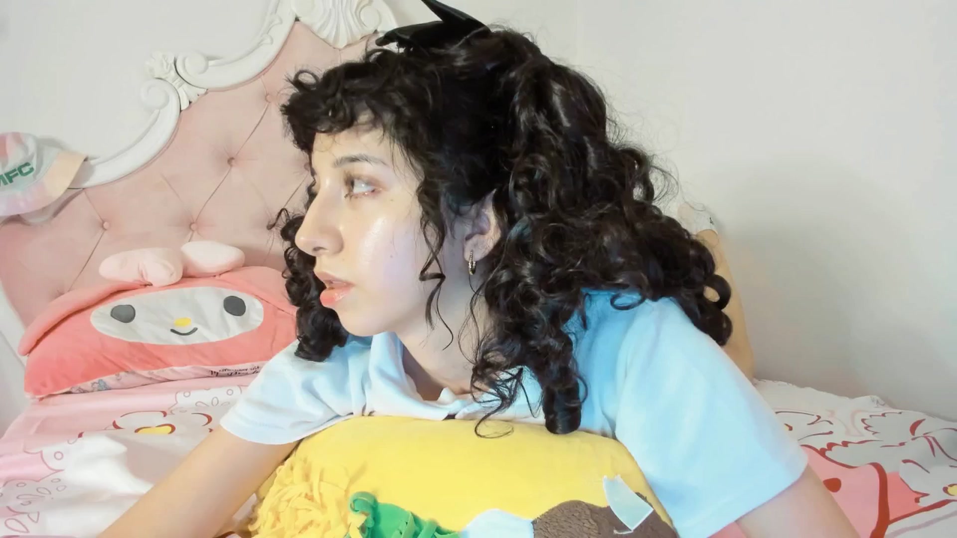 Gallery image thumbnail from Cherrycute666's myfreecams stream on, 06/07/2025, 03:02 image 10 of 20
