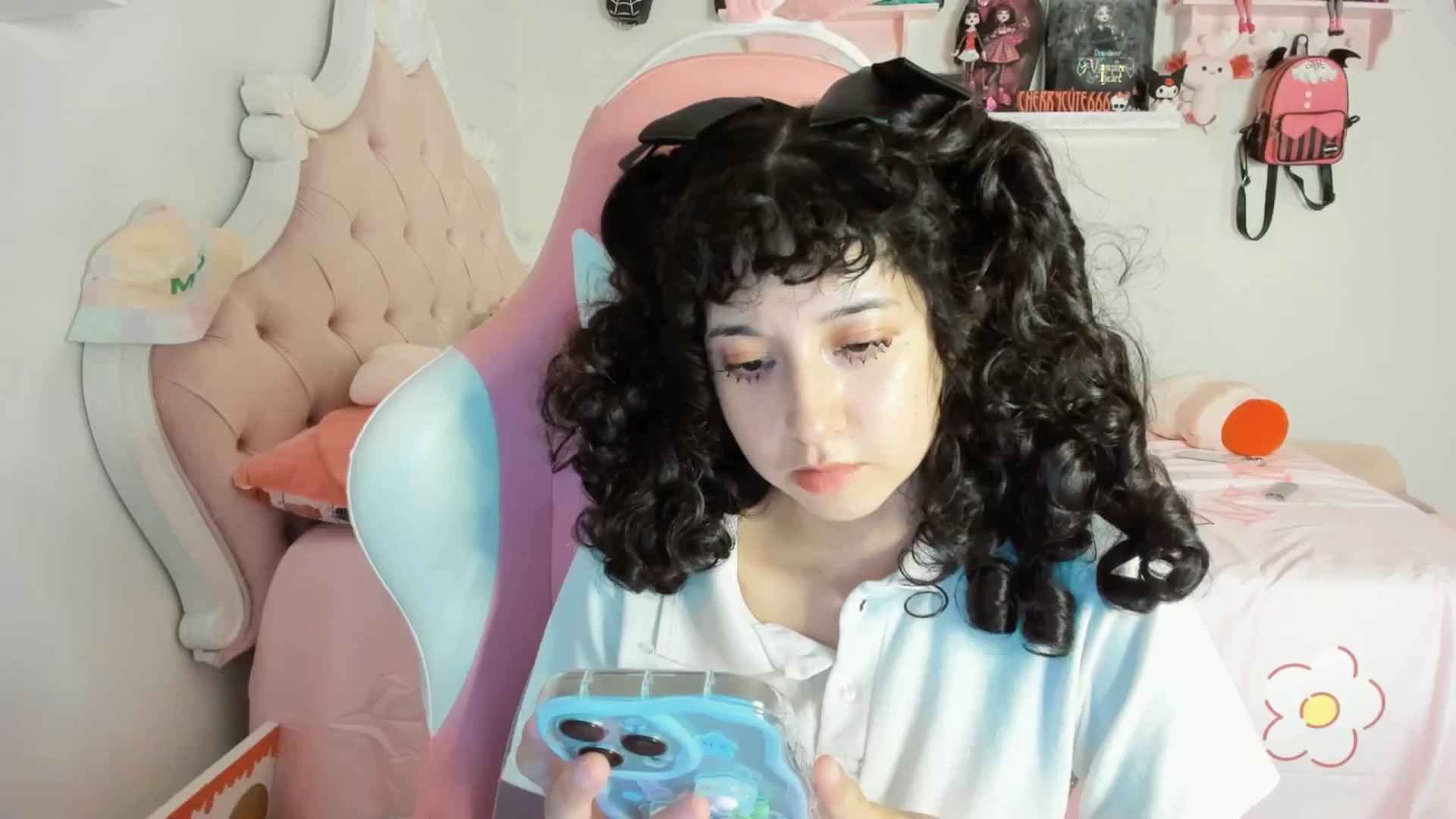 Gallery image thumbnail from Cherrycute666's myfreecams stream on, 06/07/2025, 04:47 image 3 of 20