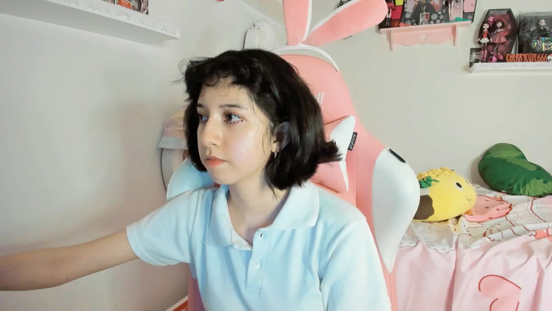 Gallery image thumbnail from Cherrycute666's myfreecams stream on, 06/07/2025, 04:47 image 14 of 20