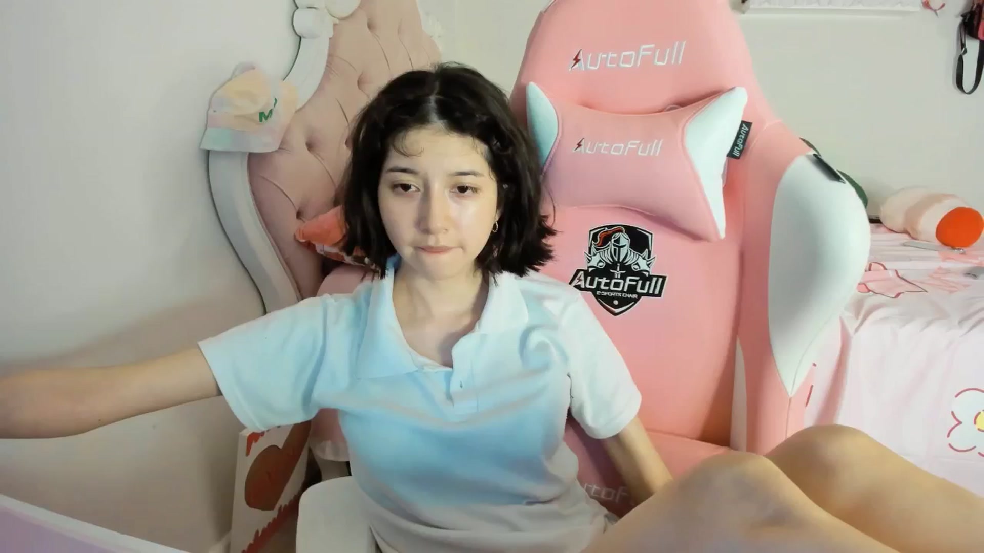 Gallery image thumbnail from Cherrycute666's myfreecams stream on, 06/07/2025, 07:50 image 3 of 20