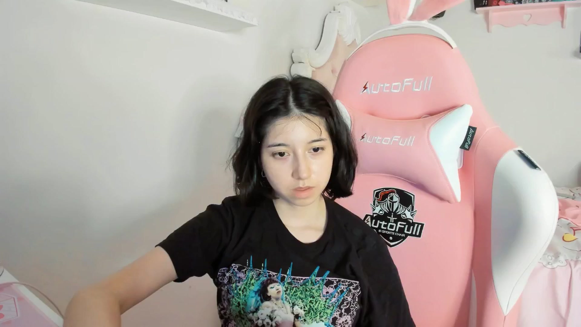 Gallery image thumbnail from Cherrycute666's myfreecams stream on, 06/08/2025, 07:08 image 10 of 20