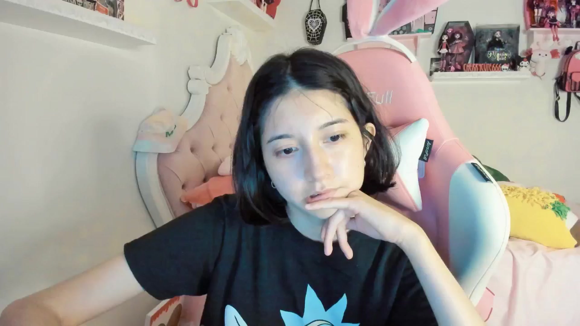 Gallery image thumbnail from Cherrycute666's myfreecams stream on, 06/09/2025, 02:34 image 10 of 20