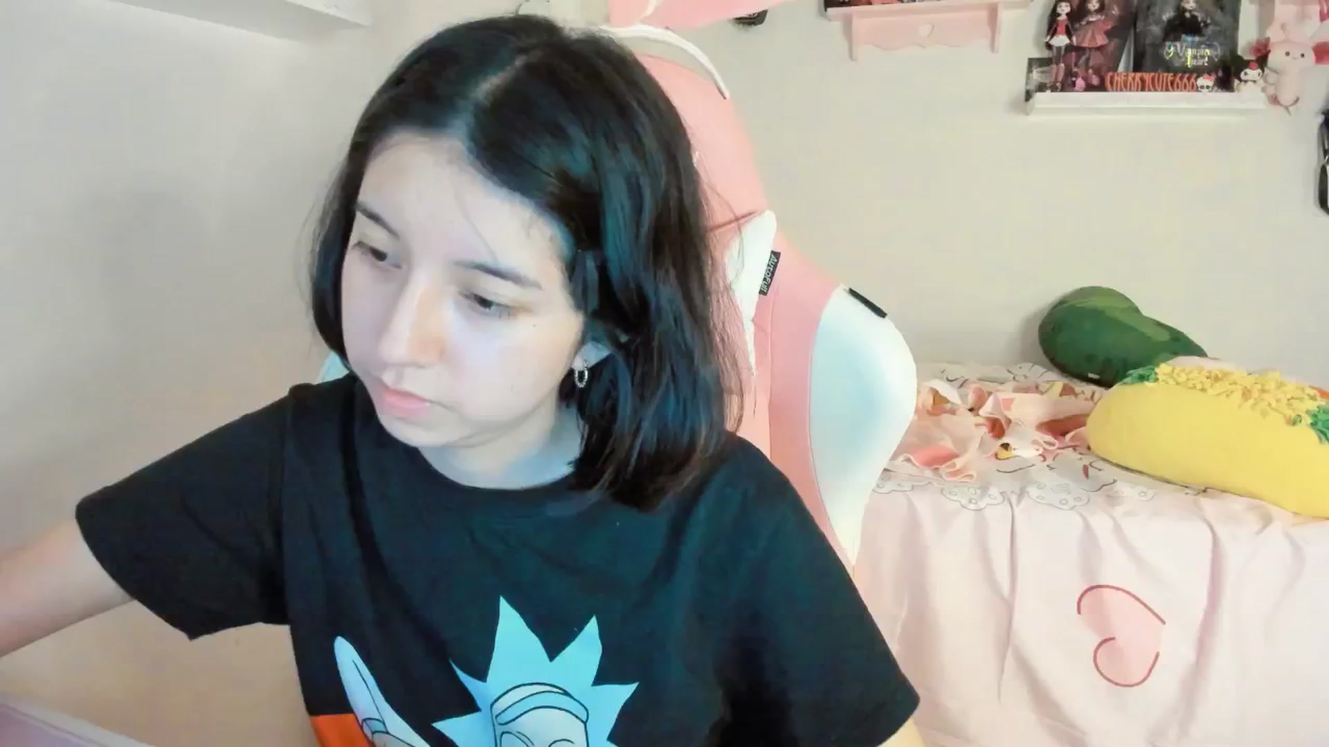 Gallery image thumbnail from Cherrycute666's myfreecams stream on, 06/09/2025, 02:34 image 12 of 20
