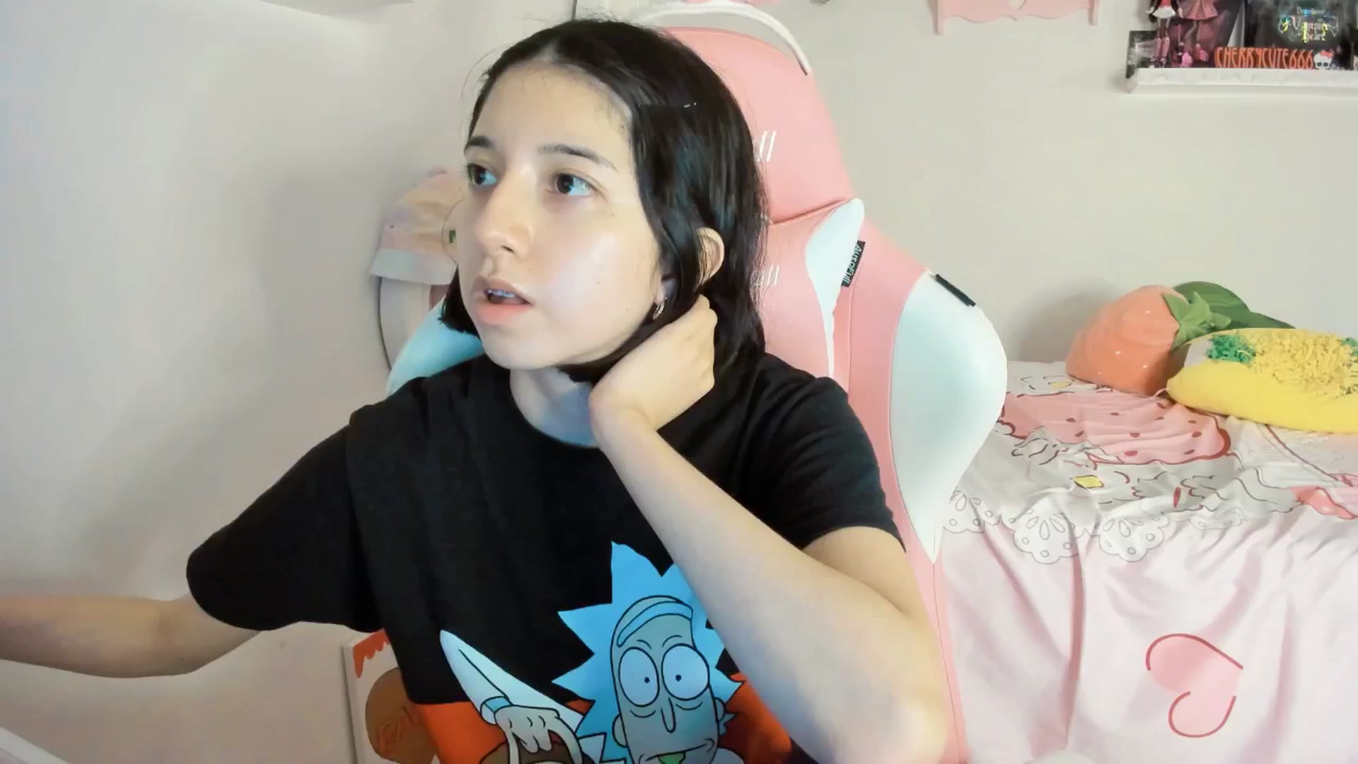 Gallery image thumbnail from Cherrycute666's myfreecams stream on, 06/09/2025, 06:22 image 20 of 20