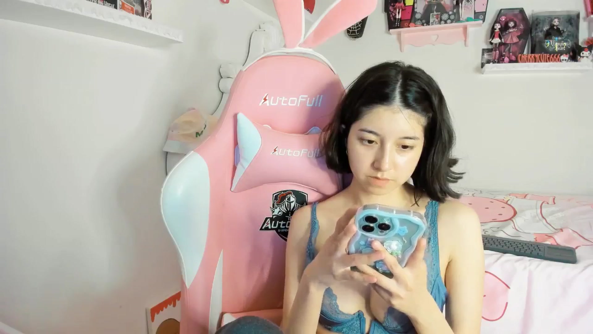 Gallery image thumbnail from Cherrycute666's myfreecams stream on, 06/11/2025, 03:20 image 20 of 20