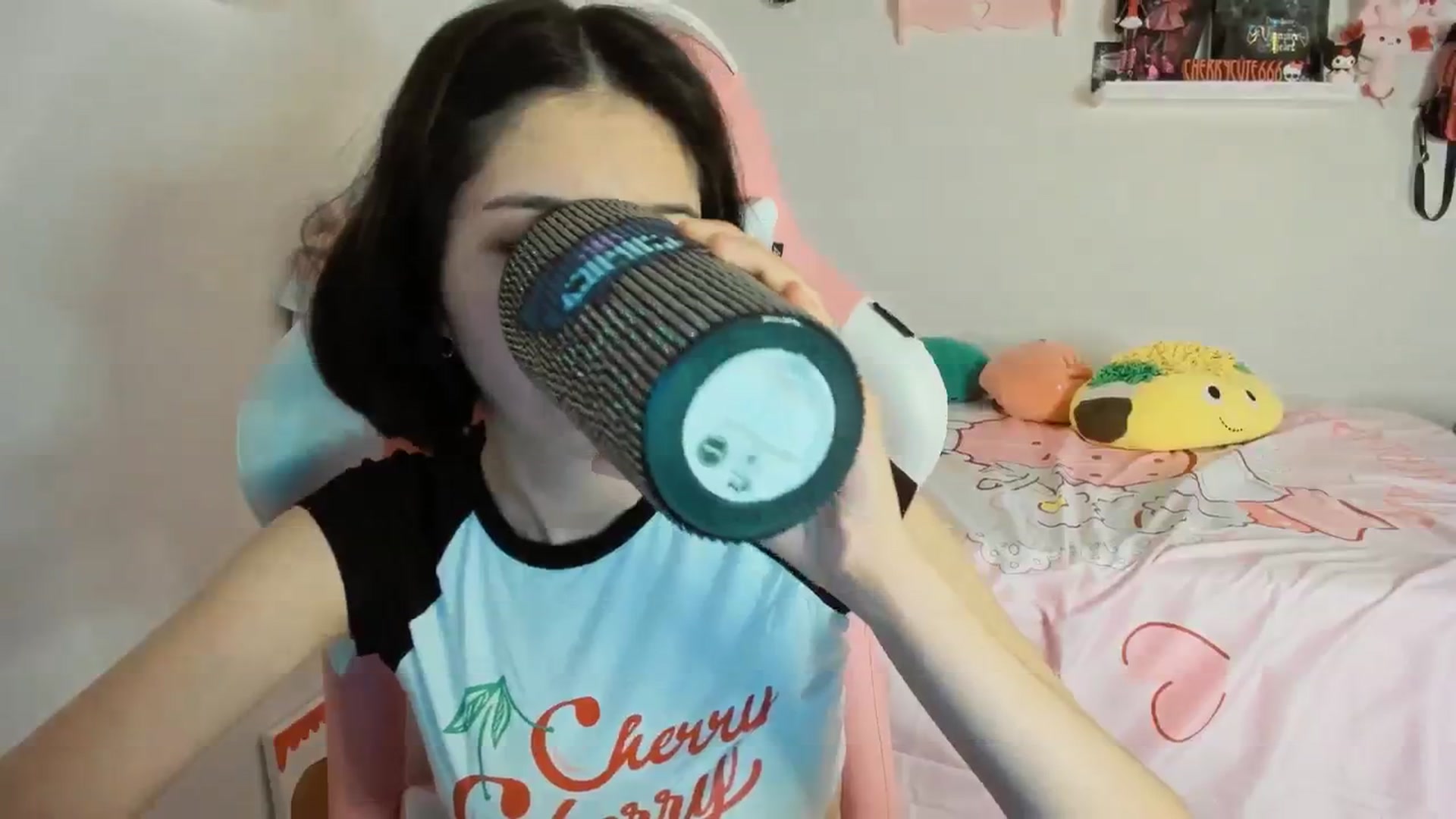 Gallery image thumbnail from Cherrycute666's myfreecams stream on, 06/13/2025, 06:50 image 16 of 20