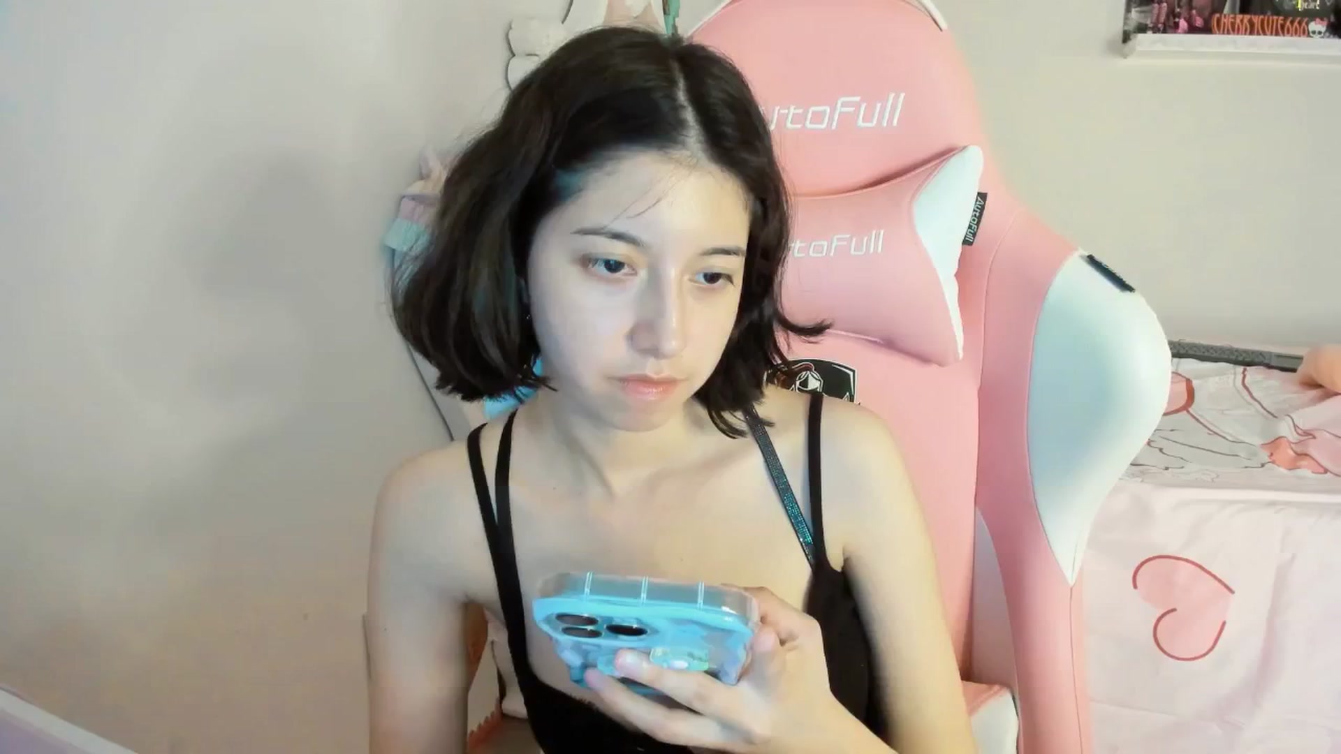 Gallery image thumbnail from Cherrycute666's myfreecams stream on, 06/14/2025, 01:19 image 11 of 20