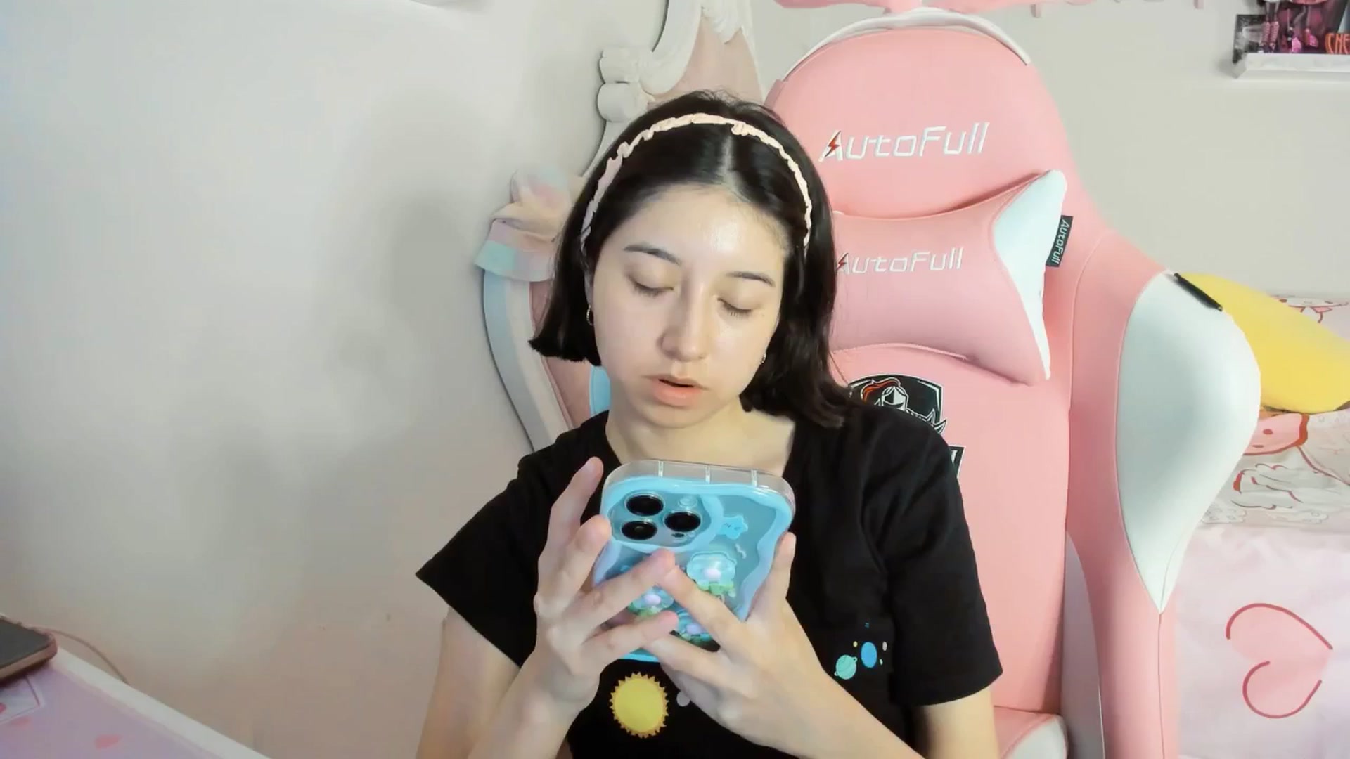 Gallery image thumbnail from Cherrycute666's myfreecams stream on, 06/16/2025, 04:21 image 20 of 20