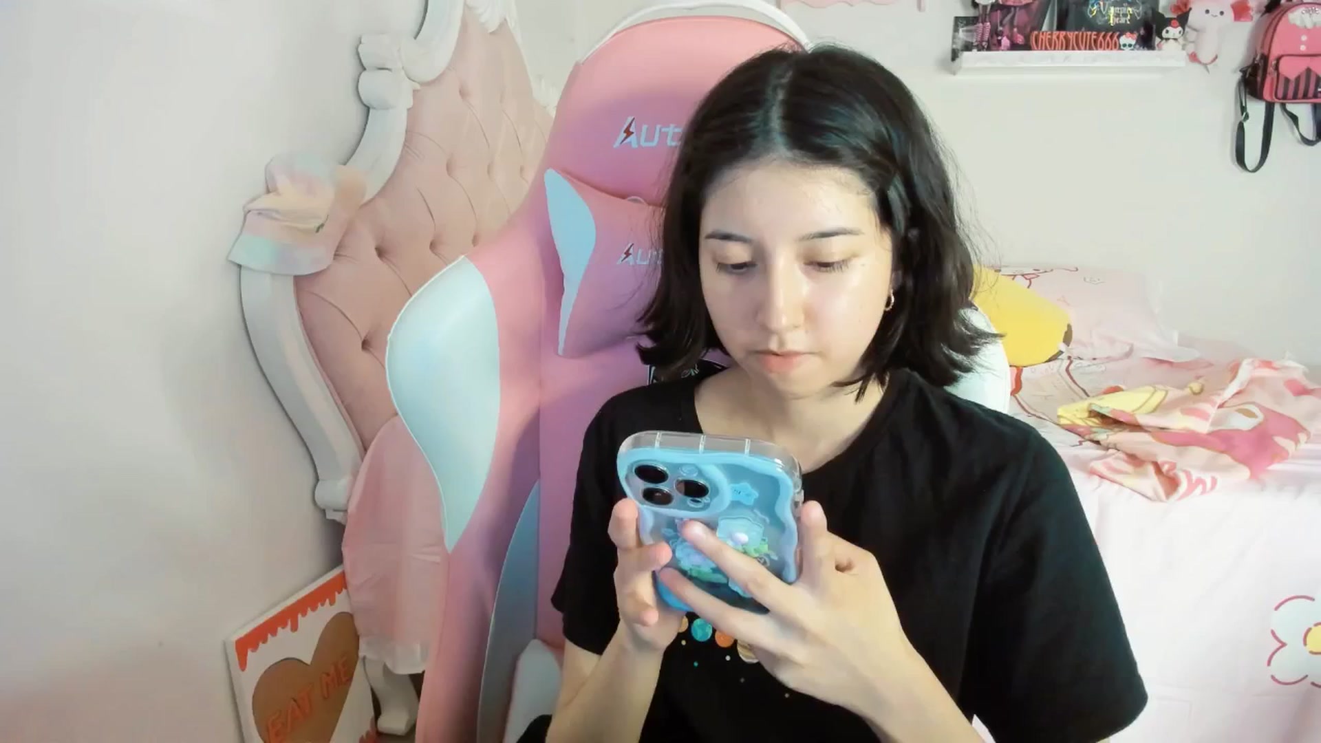 Gallery image thumbnail from Cherrycute666's myfreecams stream on, 06/16/2025, 04:21 image 12 of 20
