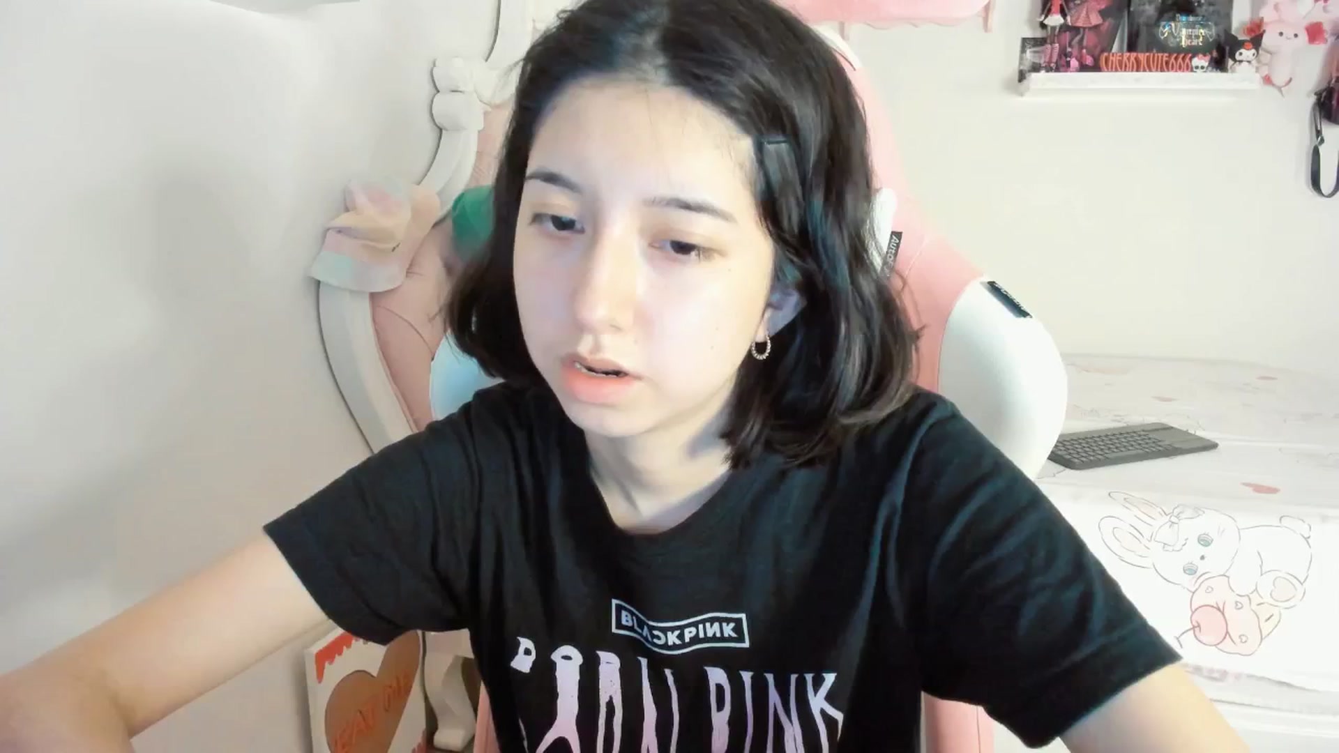 Gallery image thumbnail from Cherrycute666's myfreecams stream on, 06/18/2025, 03:10 image 18 of 20