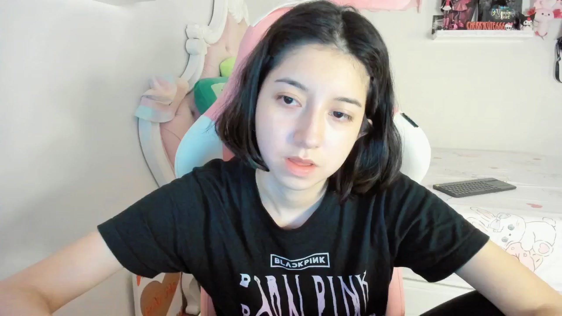 Gallery image thumbnail from Cherrycute666's myfreecams stream on, 06/18/2025, 03:10 image 7 of 20