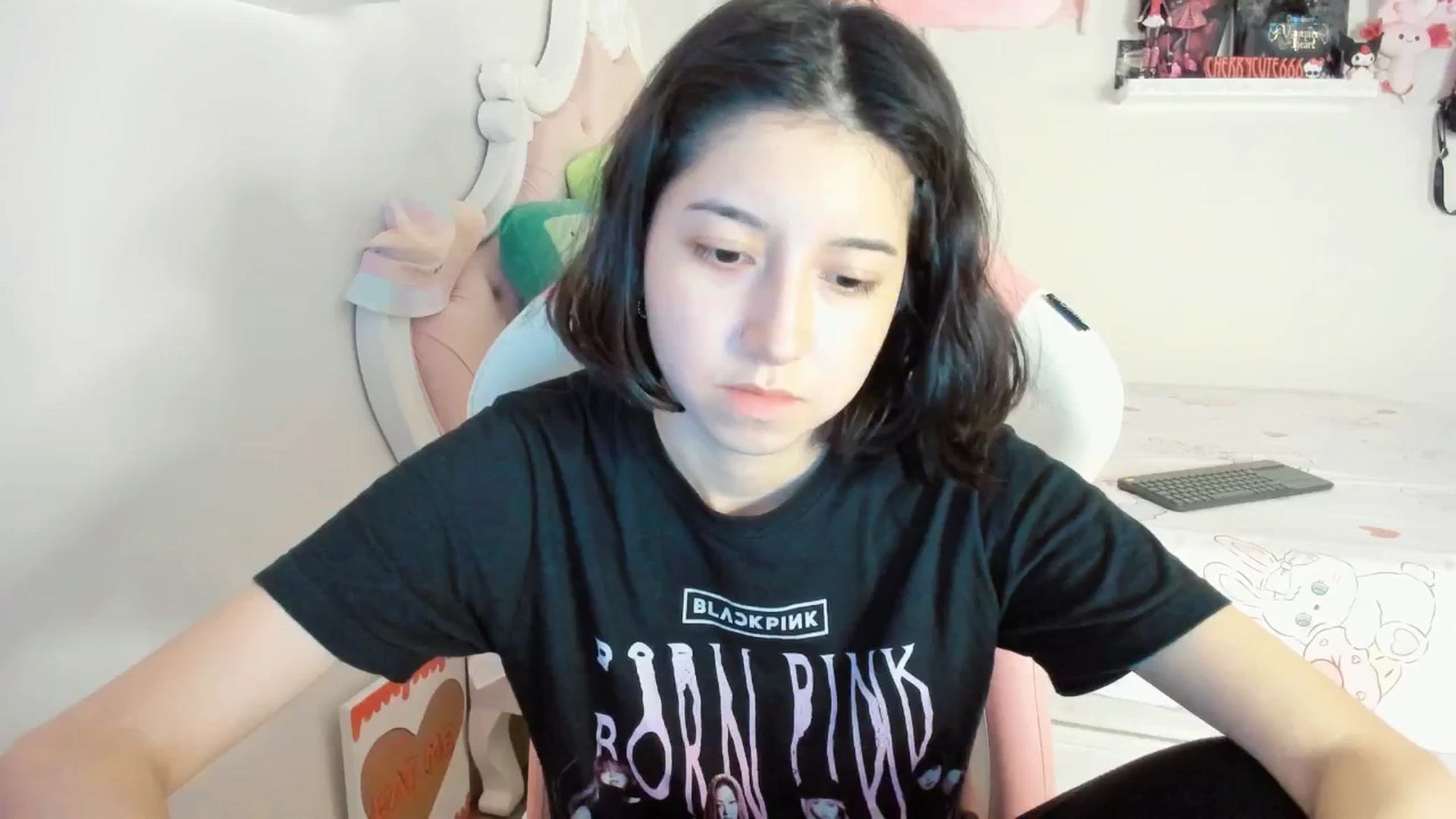 Gallery image thumbnail from Cherrycute666's myfreecams stream on, 06/18/2025, 03:10 image 2 of 20