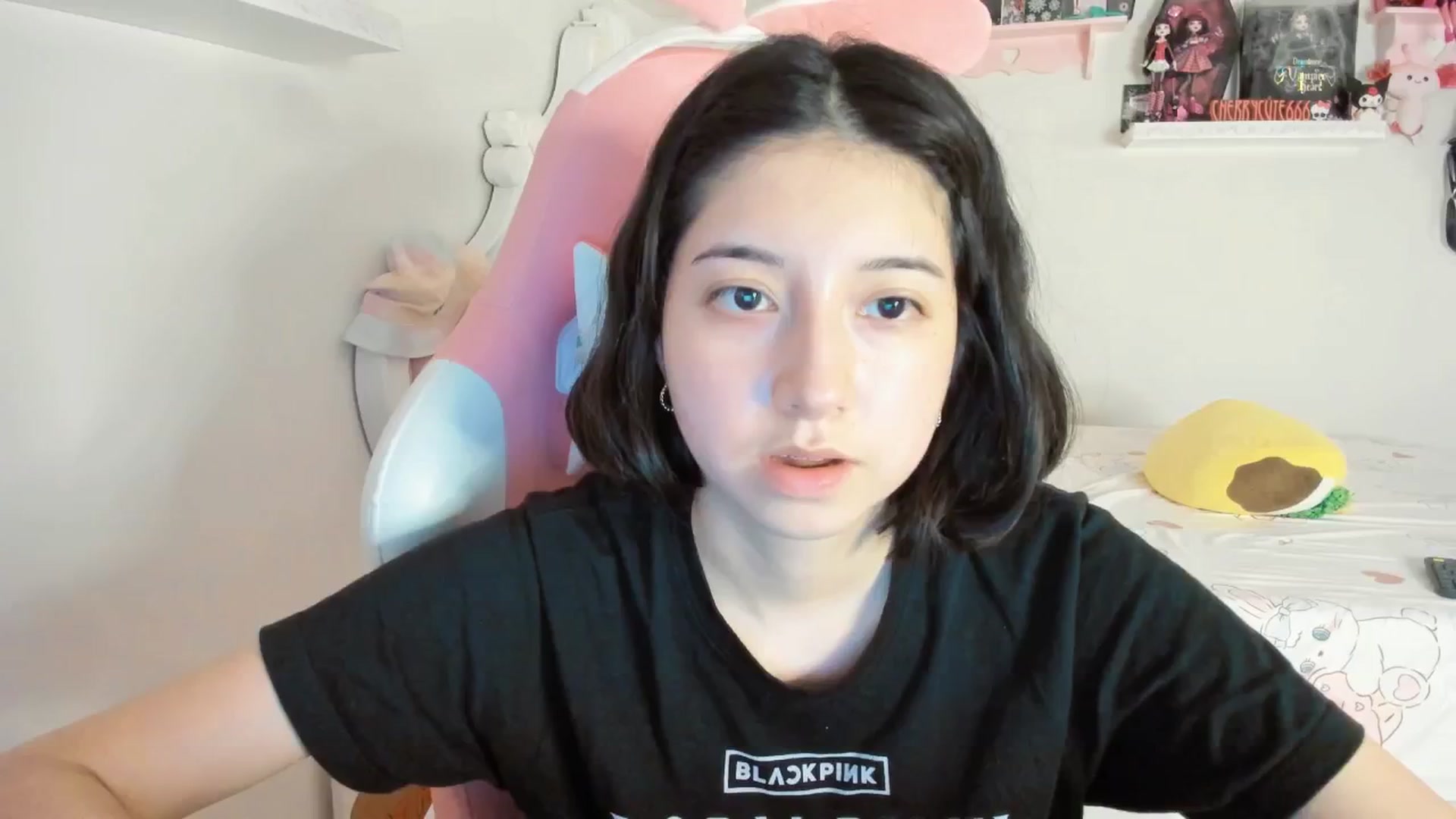 Gallery image thumbnail from Cherrycute666's myfreecams stream on, 06/18/2025, 05:44 image 7 of 20