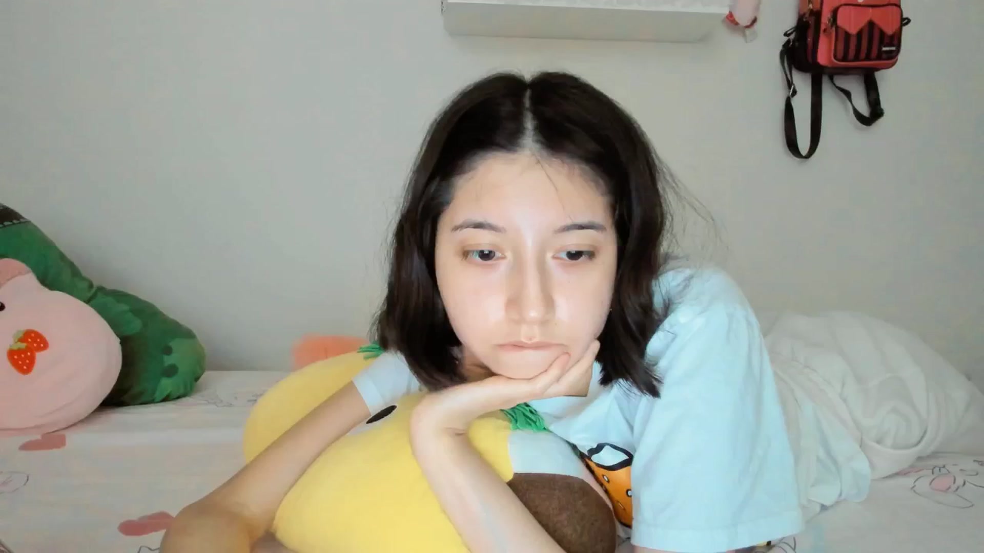 Gallery image thumbnail from Cherrycute666's myfreecams stream on, 06/18/2025, 23:27 image 19 of 20