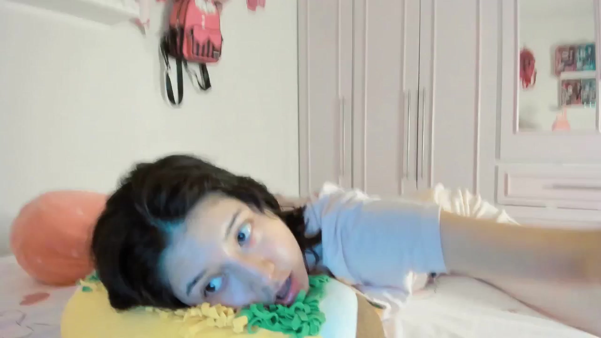 Gallery image thumbnail from Cherrycute666's myfreecams stream on, 06/20/2025, 03:59 image 18 of 20