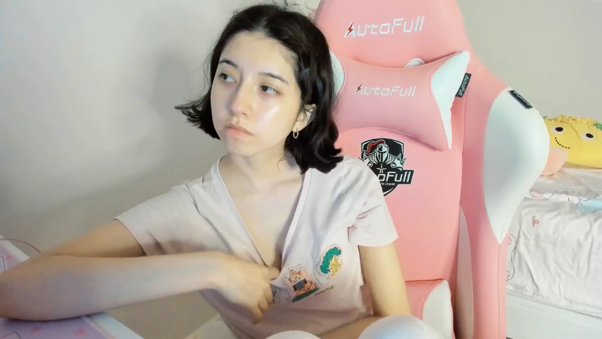 Gallery image thumbnail from Cherrycute666's myfreecams stream on, 06/20/2025, 03:59 image 8 of 20