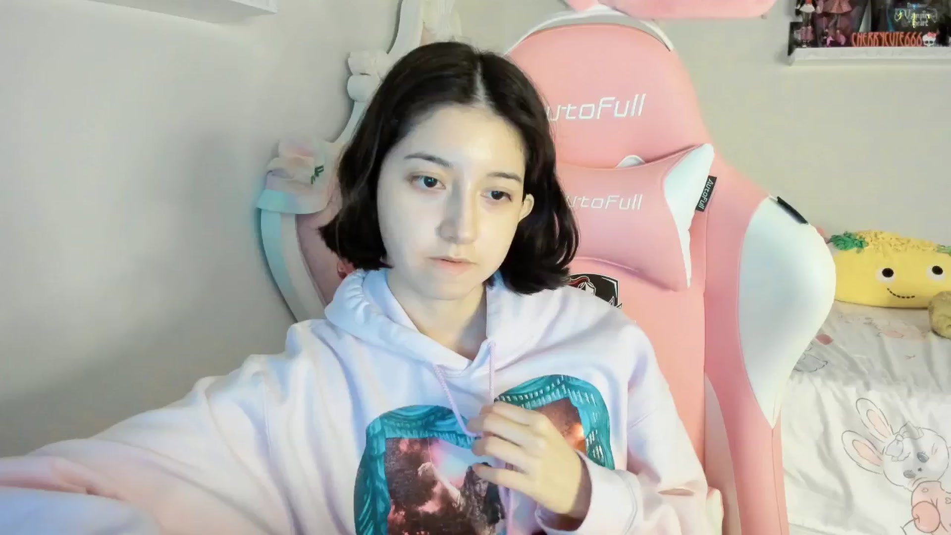 Gallery image thumbnail from Cherrycute666's myfreecams stream on, 06/21/2025, 01:59 image 1 of 20