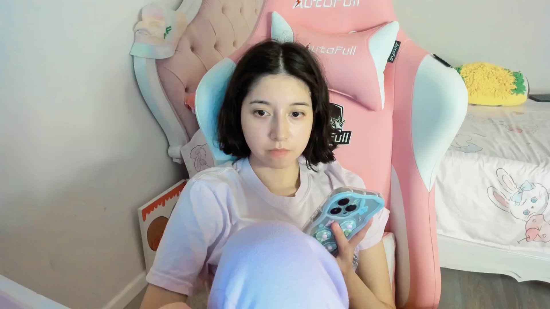 Gallery image thumbnail from Cherrycute666's myfreecams stream on, 06/21/2025, 08:01 image 19 of 20