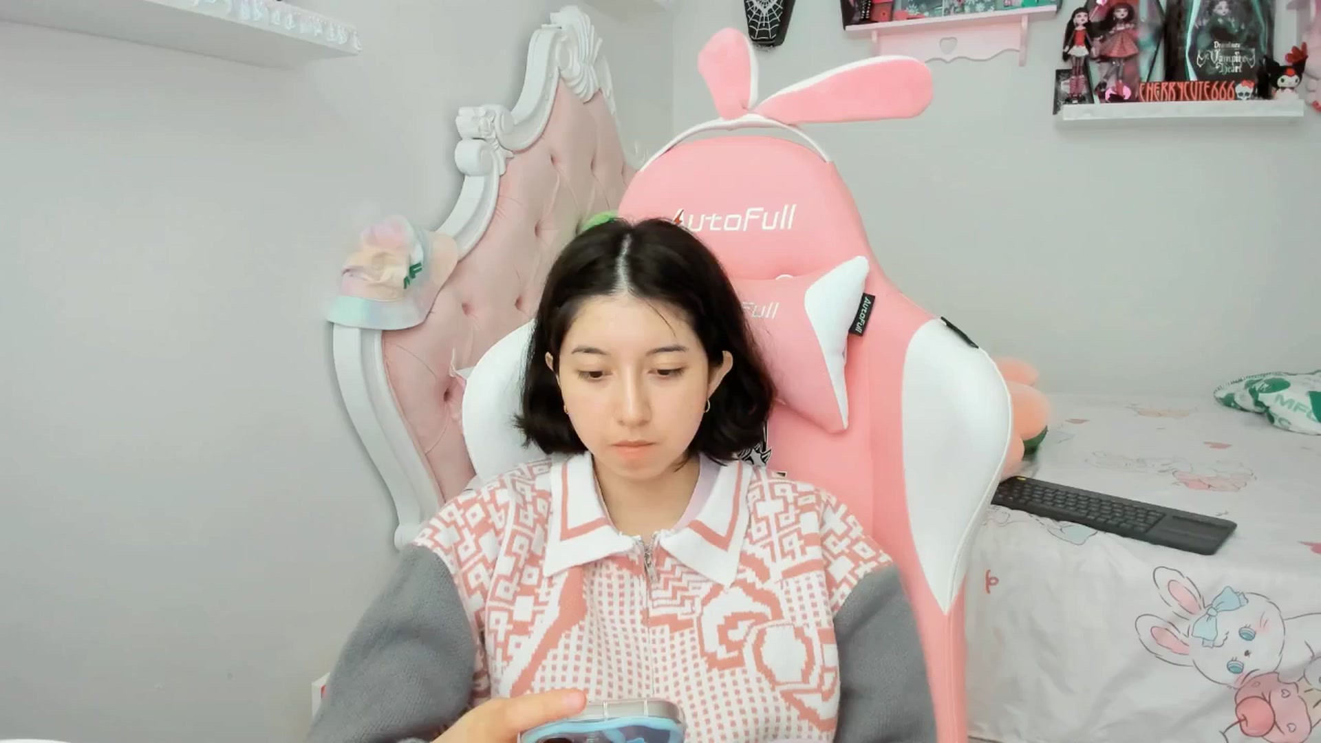 Gallery image thumbnail from Cherrycute666's myfreecams stream on, 06/21/2025, 20:57 image 4 of 20