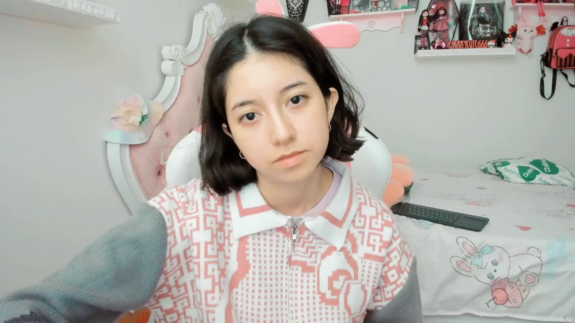 Gallery image thumbnail from Cherrycute666's myfreecams stream on, 06/21/2025, 20:57 image 2 of 20