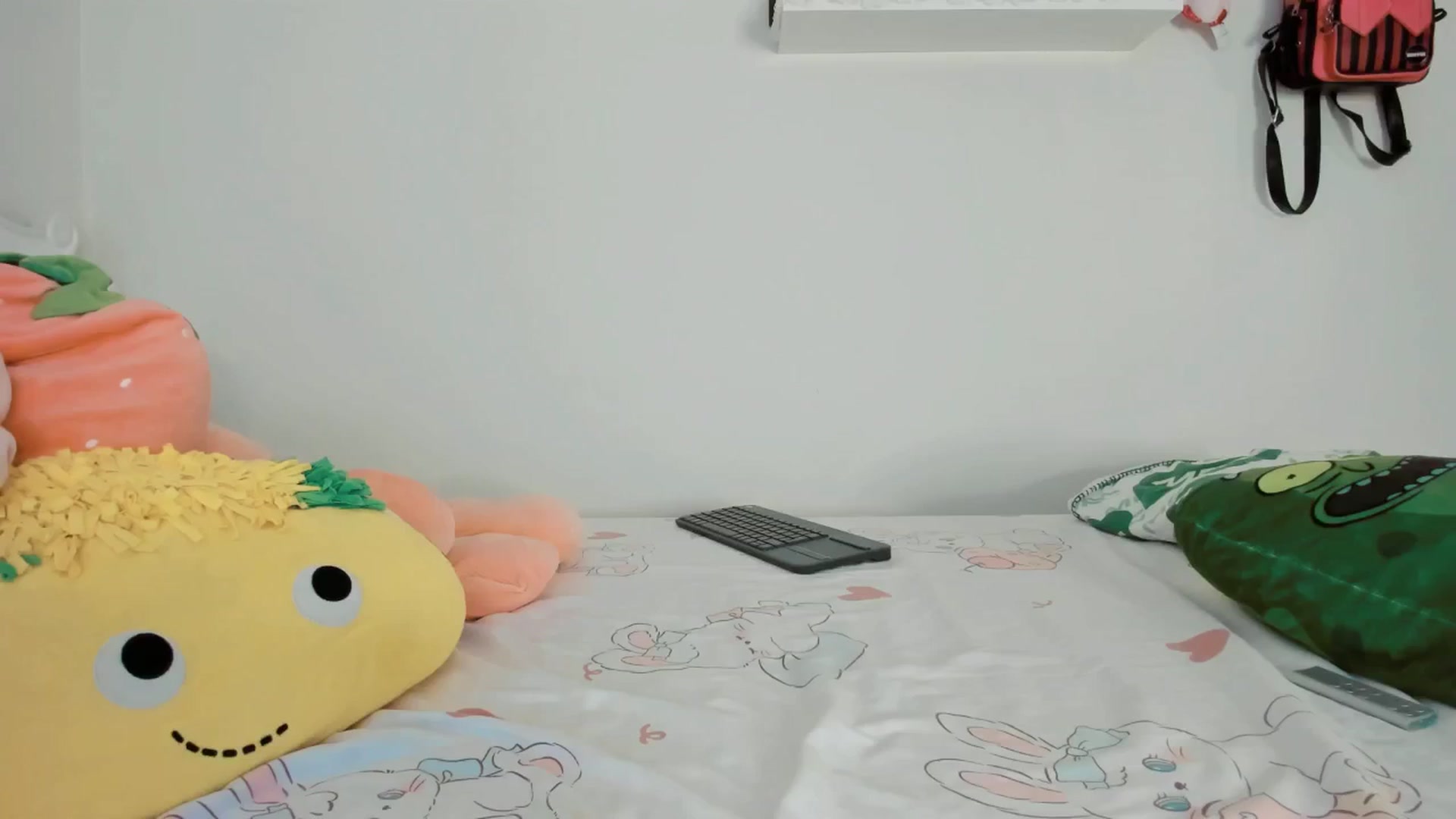Gallery image thumbnail from Cherrycute666's myfreecams stream on, 06/23/2025, 04:00 image 5 of 20