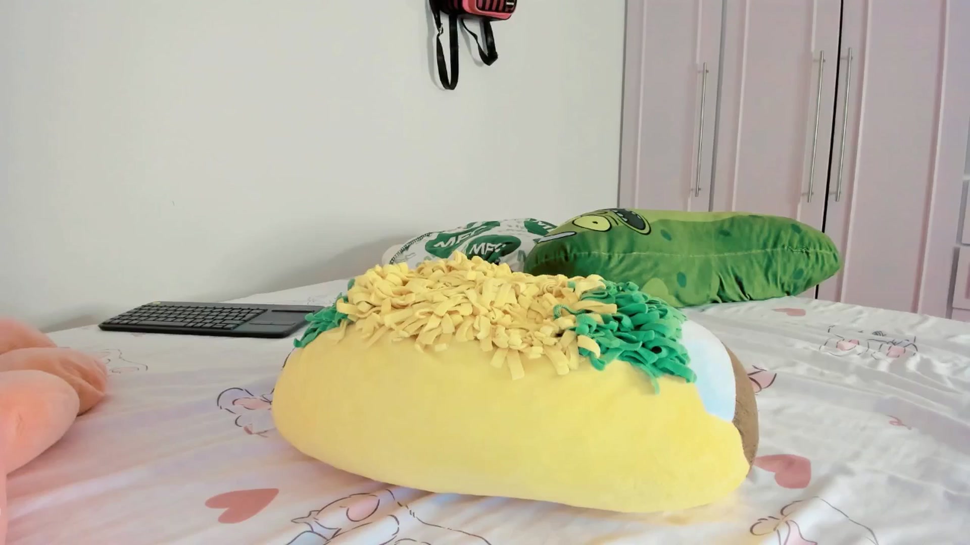 Gallery image thumbnail from Cherrycute666's myfreecams stream on, 06/23/2025, 05:23 image 5 of 20