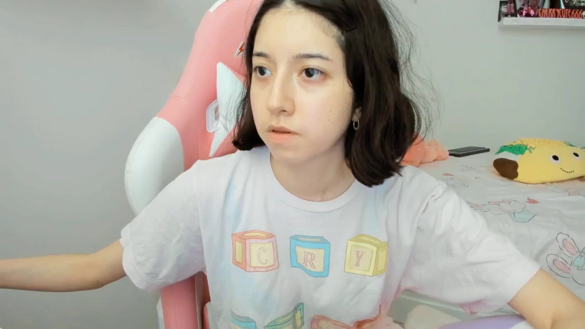 Gallery image thumbnail from Cherrycute666's myfreecams stream on, 06/24/2025, 24:58 image 14 of 20