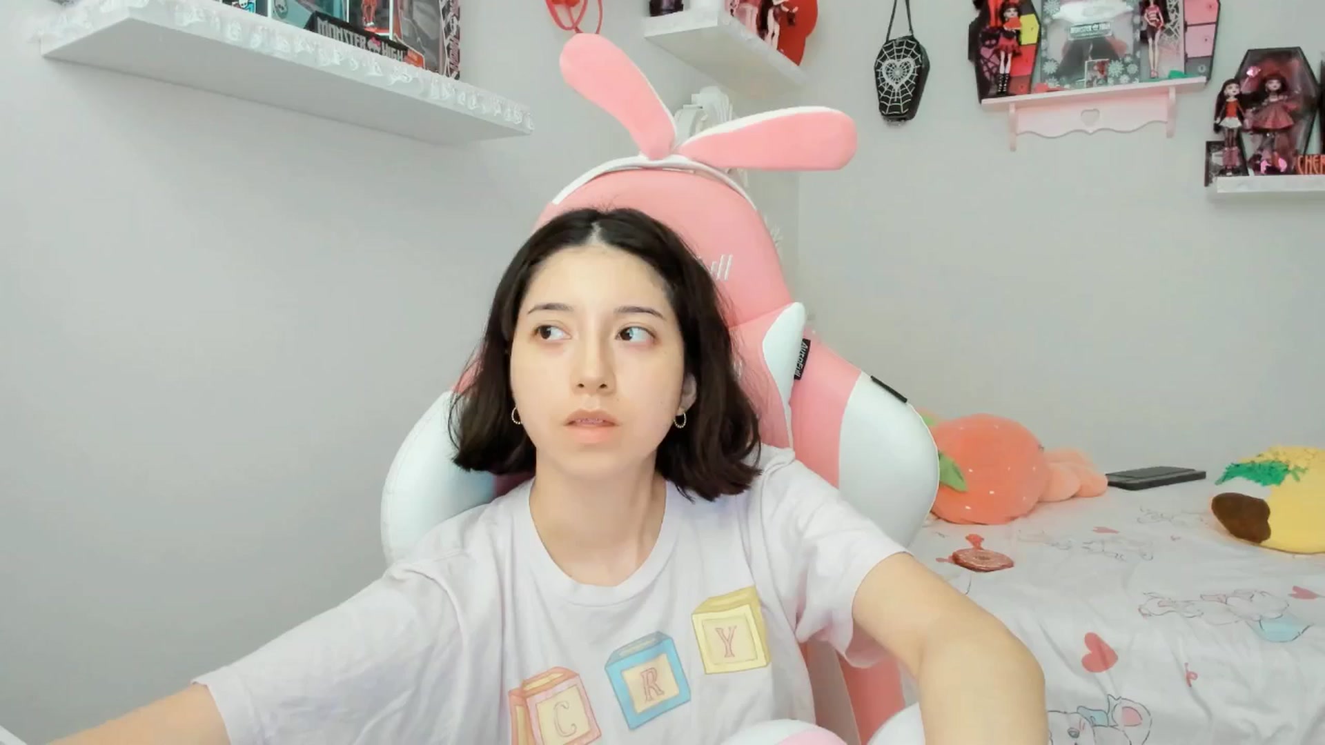 Gallery image thumbnail from Cherrycute666's myfreecams stream on, 06/24/2025, 24:58 image 16 of 20