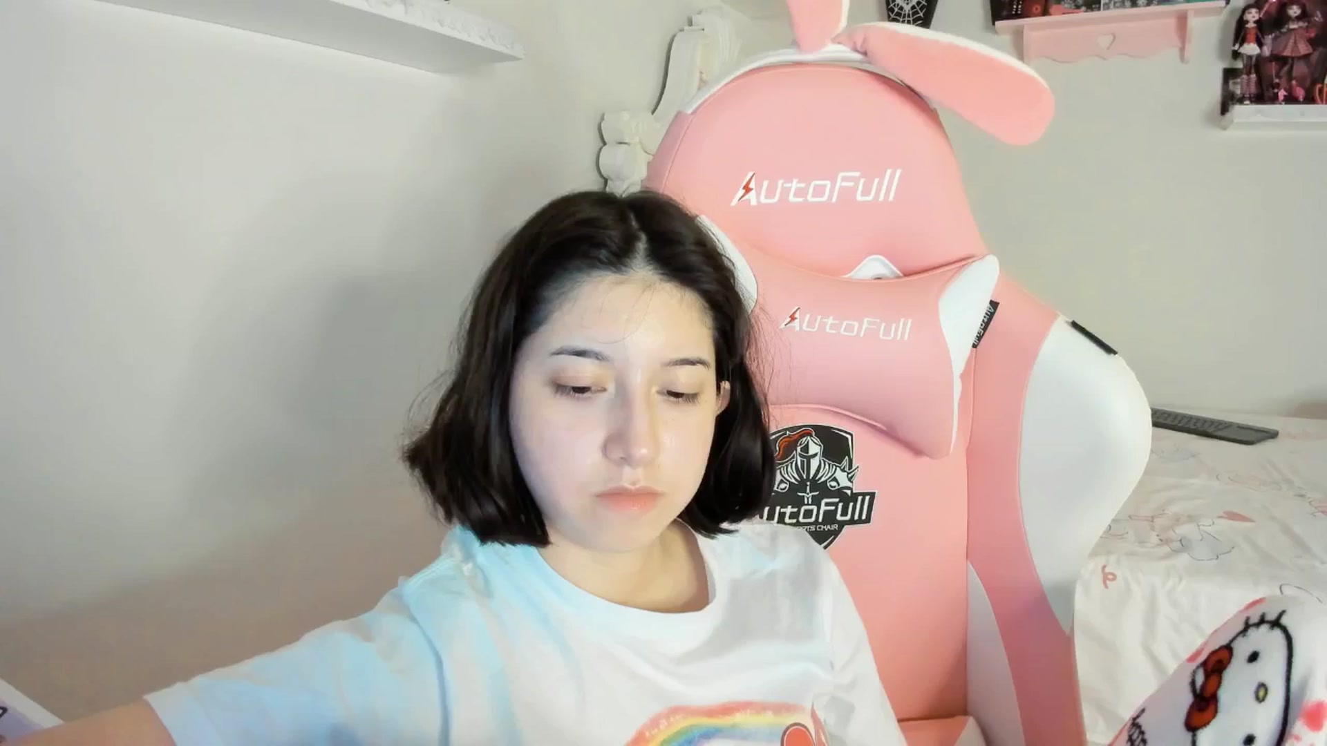 Gallery image thumbnail from Cherrycute666's myfreecams stream on, 06/27/2025, 05:05 image 8 of 20