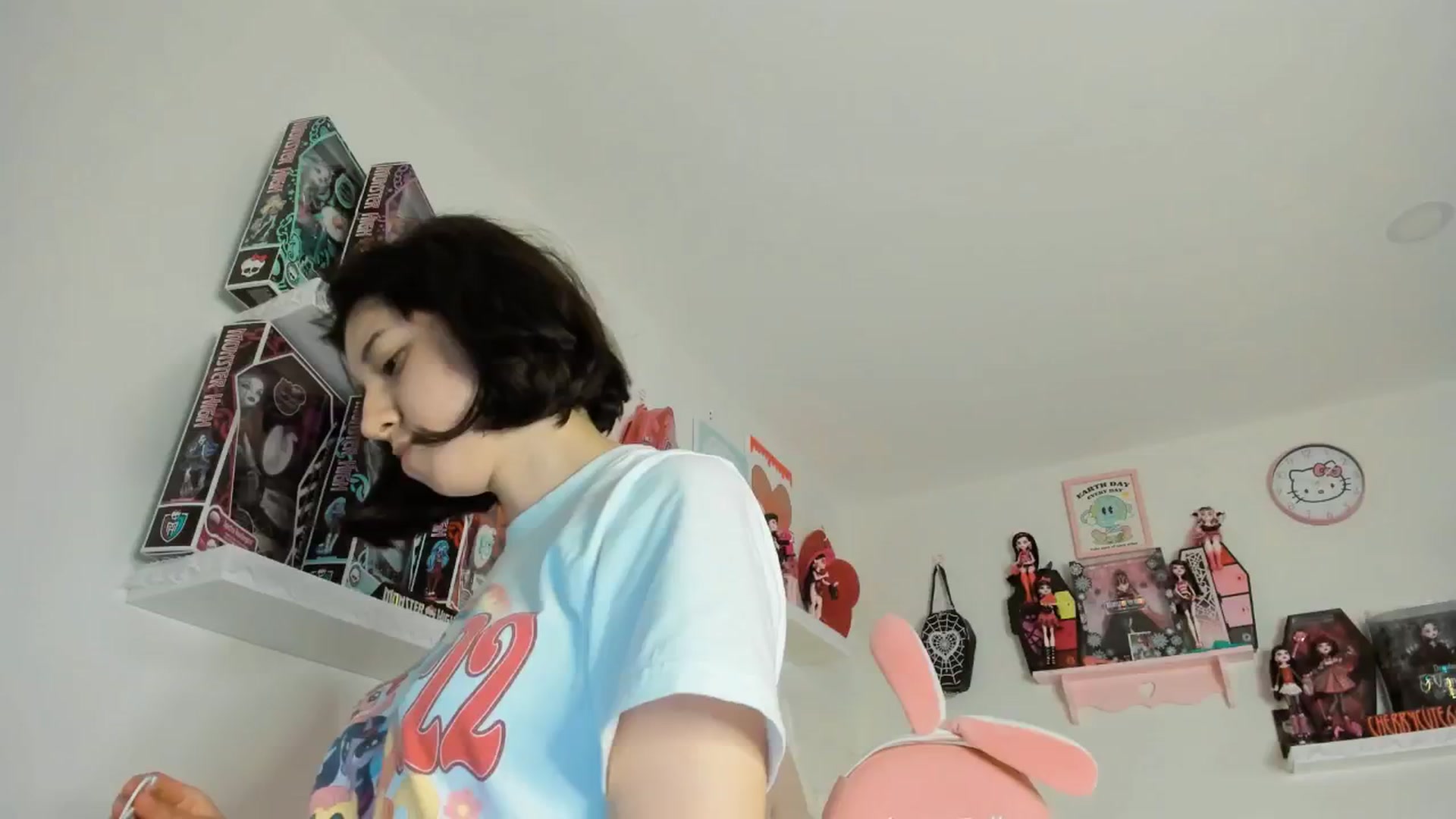 Gallery image thumbnail from Cherrycute666's myfreecams stream on, 06/27/2025, 05:44 image 8 of 20