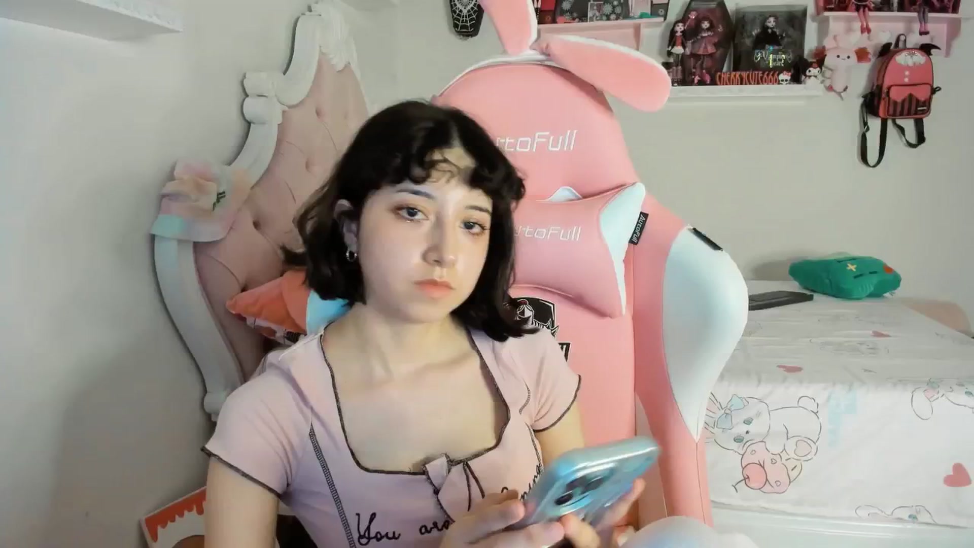 Gallery image thumbnail from Cherrycute666's myfreecams stream on, 06/29/2025, 05:59 image 3 of 20