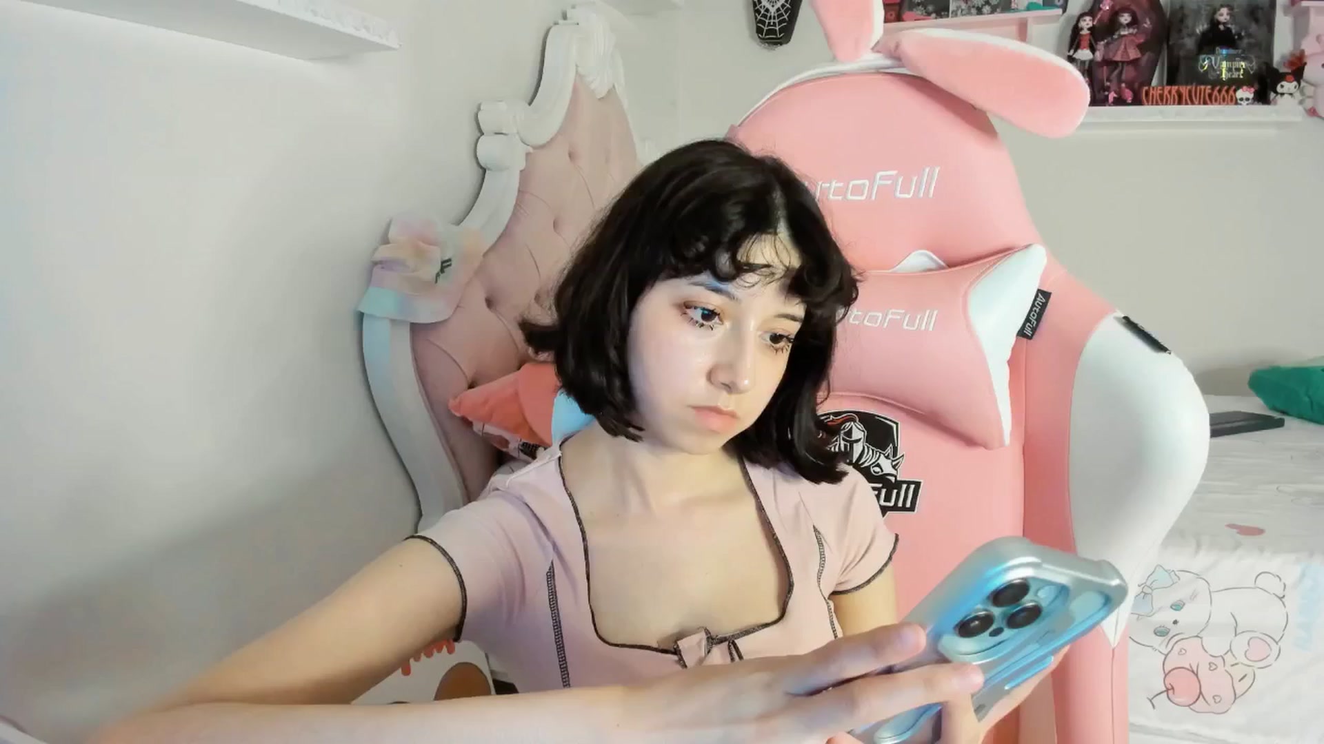 Gallery image thumbnail from Cherrycute666's myfreecams stream on, 06/29/2025, 05:59 image 4 of 20
